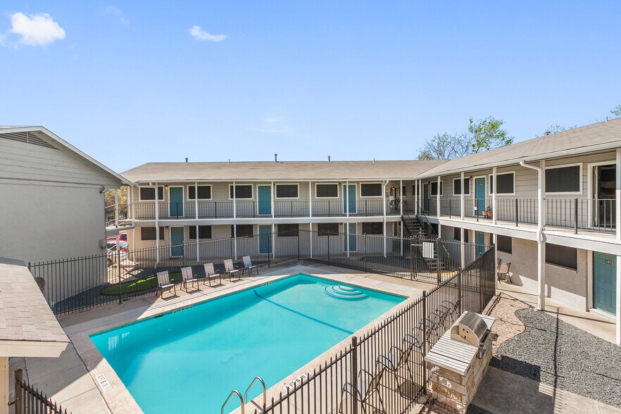 More Photos Of , Austin Multifamily For Sale