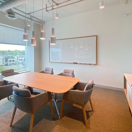 More Photos Of 525 8th Ave W, Vancouver Coworking Space