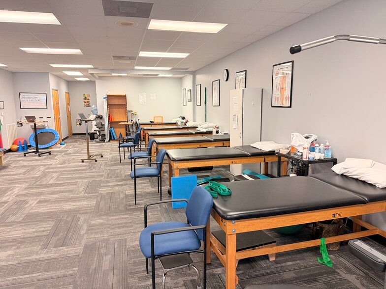 More Photos Of 309-313 W Bass St, Kissimmee Medical For Lease