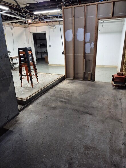 More Photos Of 2925-2931 Fairfield Ave, Bridgeport Office For Lease