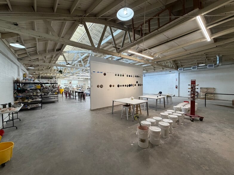 More Photos Of 450 S Raymond Ave, Pasadena Warehouse For Sale