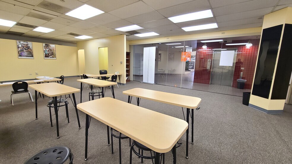 More Photos Of 201 Steele St, Denver Office For Lease