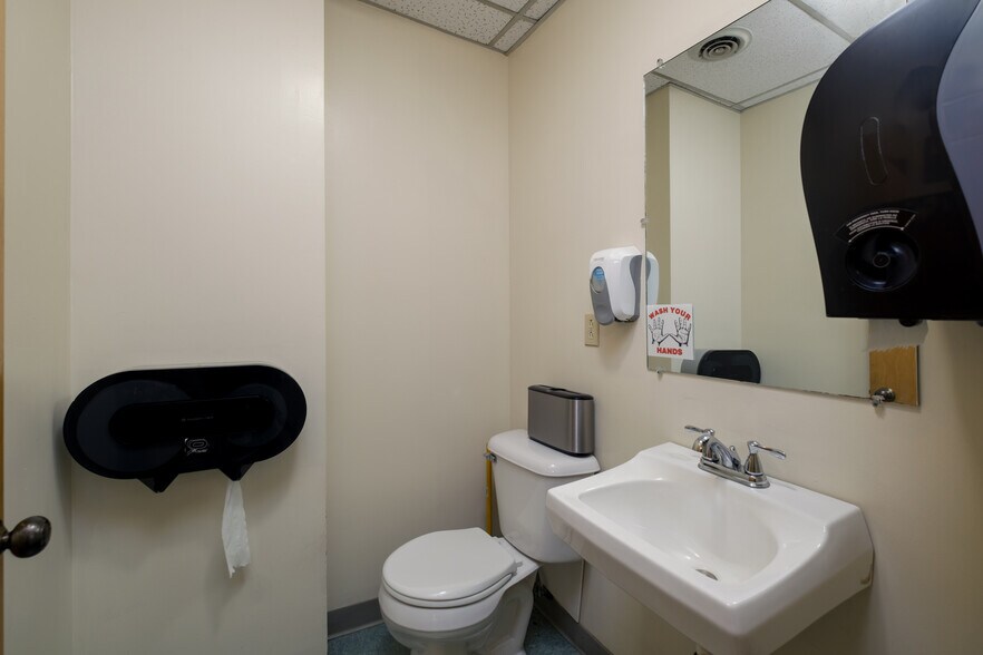 More Photos Of 87 Olive St, Gallipolis Medical For Sale