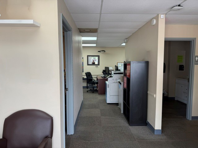 More Photos Of 1220 Executive Blvd, Chesapeake Showroom For Sale