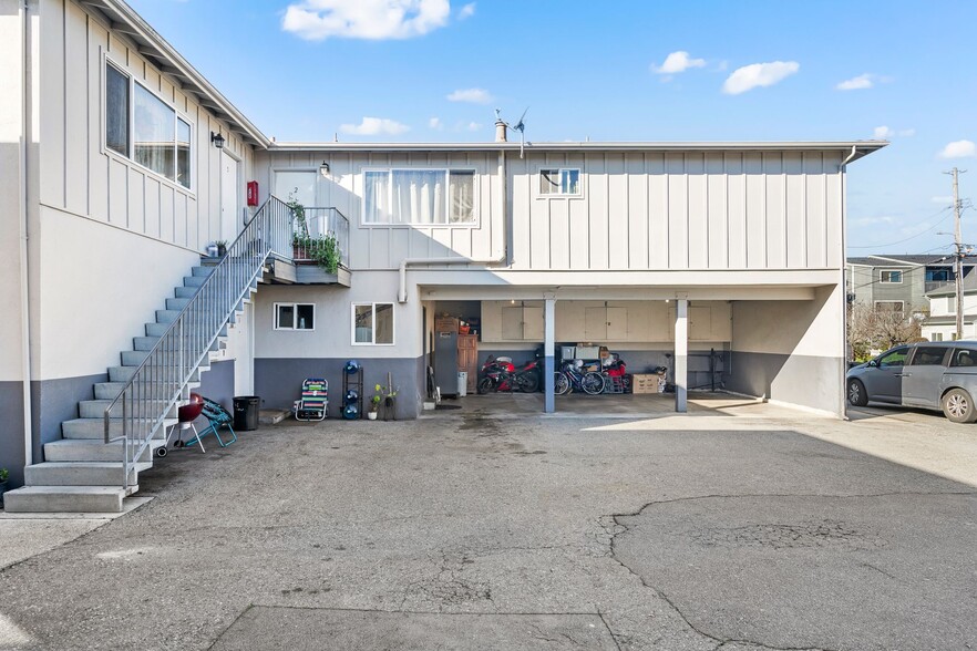 More Photos Of 466 Willow Ave, Half Moon Bay Apartments For Sale