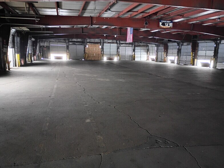 More Photos Of 11740 Dixie Hwy, Birch Run Truck Terminal For Lease