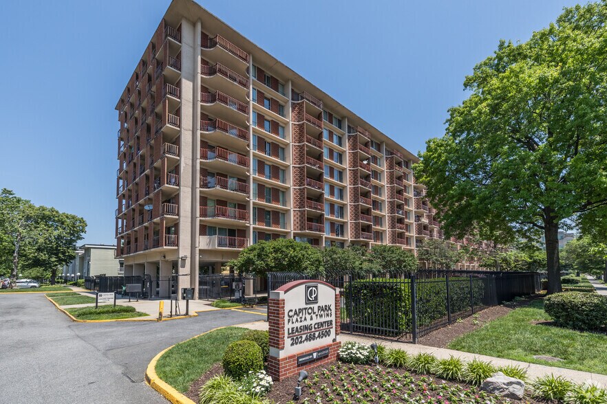 More Photos Of 101-103 G St SW, Washington Apartments For Sale