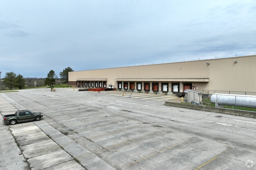 More Photos Of 3201 Lebanon Rd, Danville Distribution For Lease