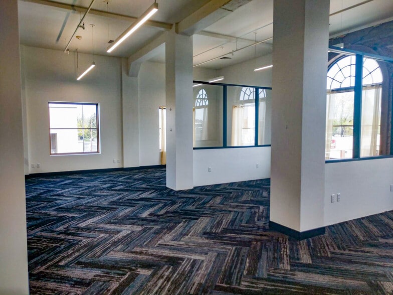 More Photos Of 201-205 Shoshone St N, Twin Falls Loft Creative Space For Sale