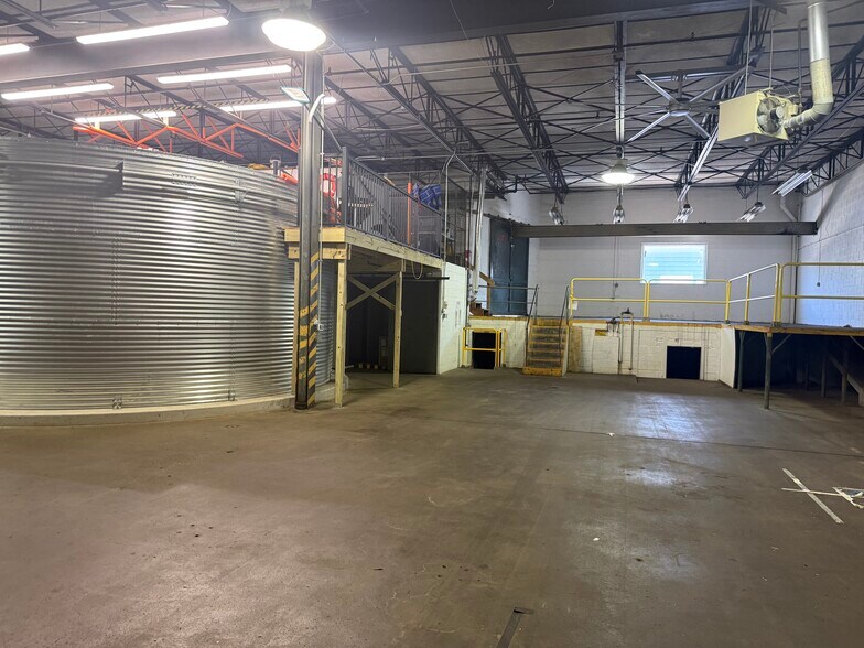 More Photos Of 4920 Harrison St, Pittsburgh Warehouse For Lease