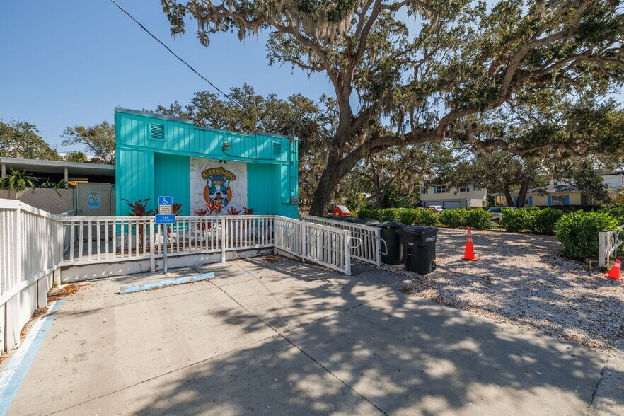 More Photos Of 132 7th Ave S, Safety Harbor Restaurant For Sale