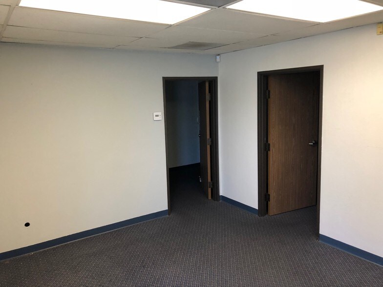 More Photos Of 7177 Convoy Ct, San Diego Unknown For Lease