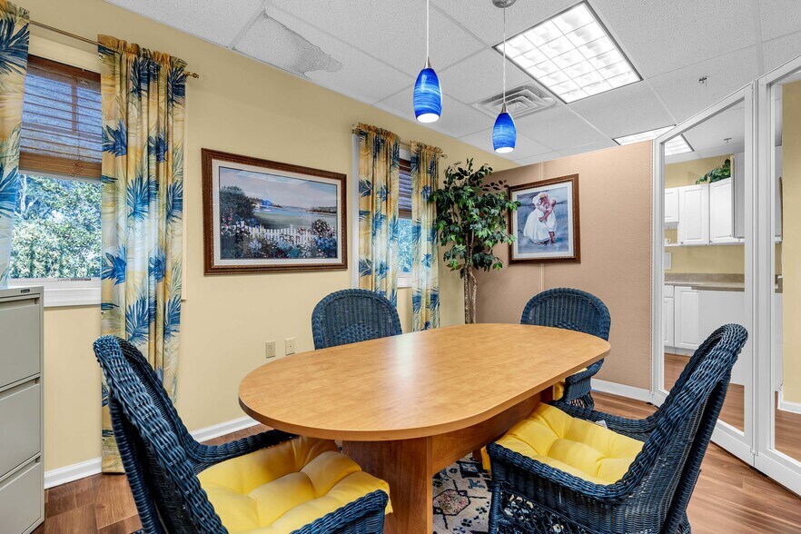 More Photos Of 807 Mantoloking Rd, Brick Office For Sale