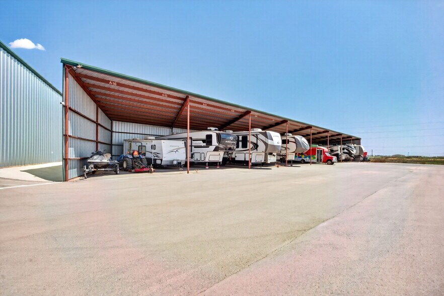 More Photos Of 6708 N County Road 1150, Midland Contractor Storage Yard For Sale