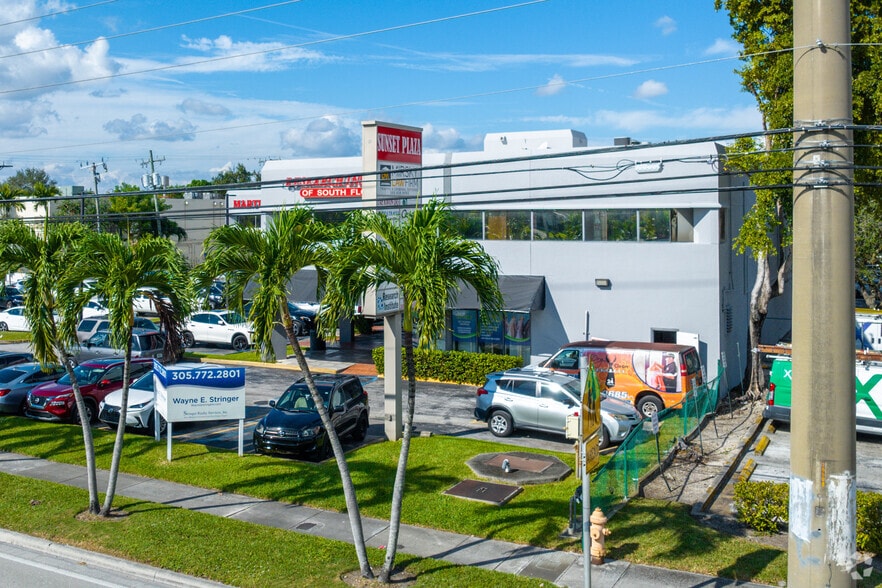 More Photos Of 9835 Sunset Dr, Miami Storefront Retail Office For Lease