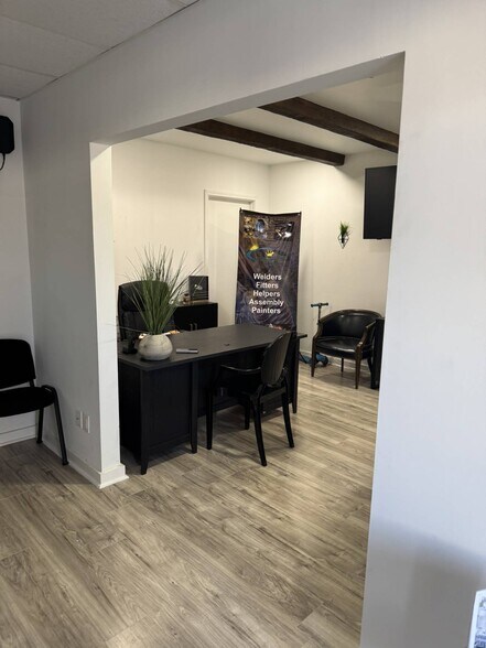 More Photos Of 12330 Knigge Cemetery Rd, Cypress Warehouse For Lease