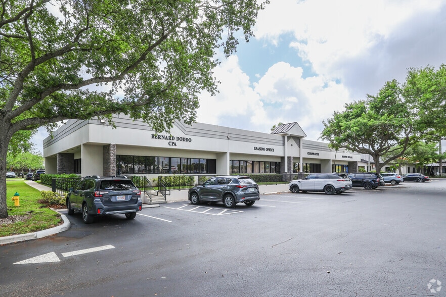 More Photos Of 5400 S University Dr, Davie Unknown For Lease