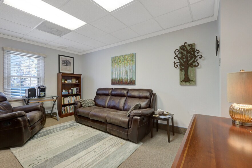 More Photos Of 10474 Armstrong St, Fairfax Medical For Sale