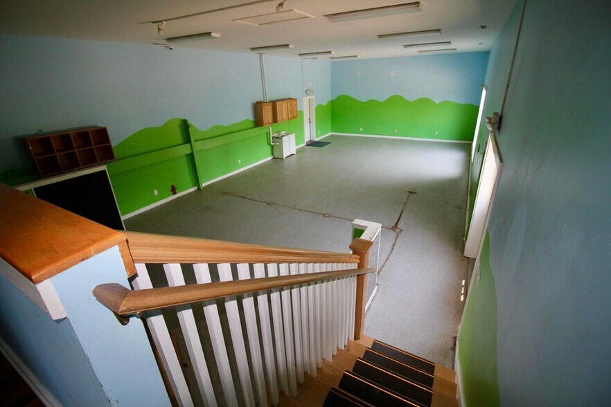 More Photos Of 1805 Columbus Rd, Granville Specialty For Sale