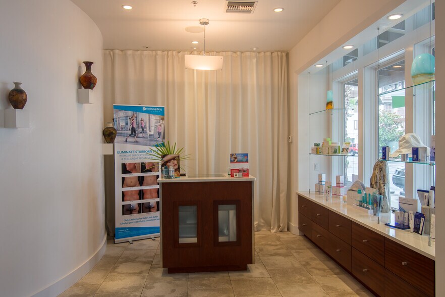 More Photos Of 2050 W County Hwy 30A, Santa Rosa Beach Apartments For Sale