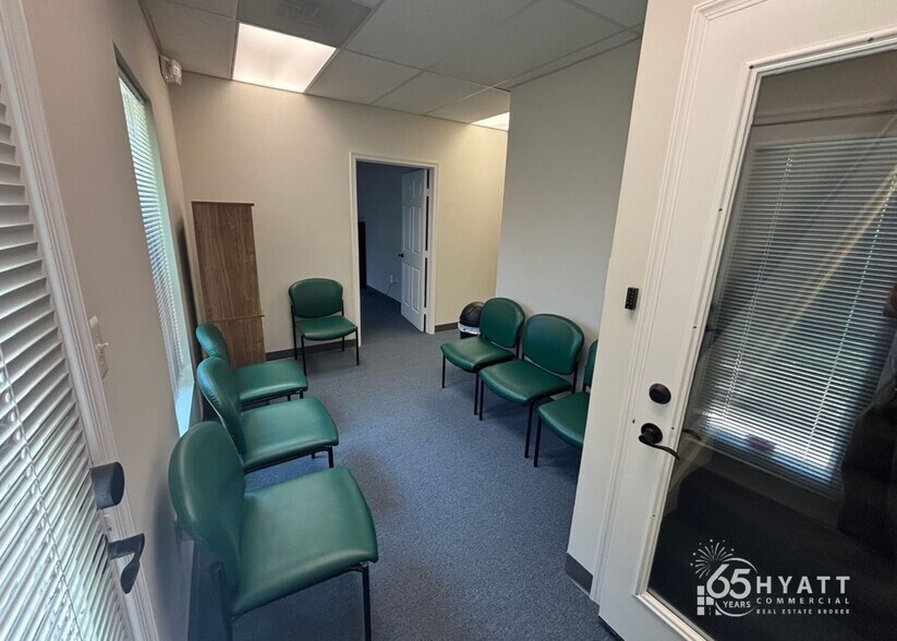 More Photos Of 10260-10268 Baltimore National Pike, Ellicott City Unknown For Lease