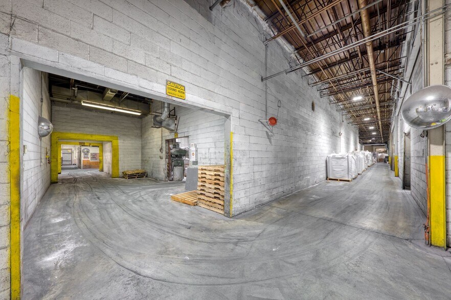 More Photos Of 9126 Industrial Blvd NE, Covington Warehouse For Sale