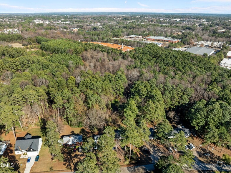 More Photos Of 1665 N Market Dr, Raleigh Light Manufacturing For Lease