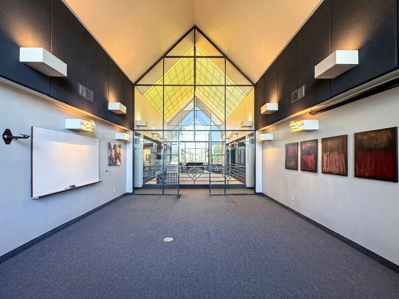 More Photos Of 7540 N 19th Ave, Phoenix Office For Lease