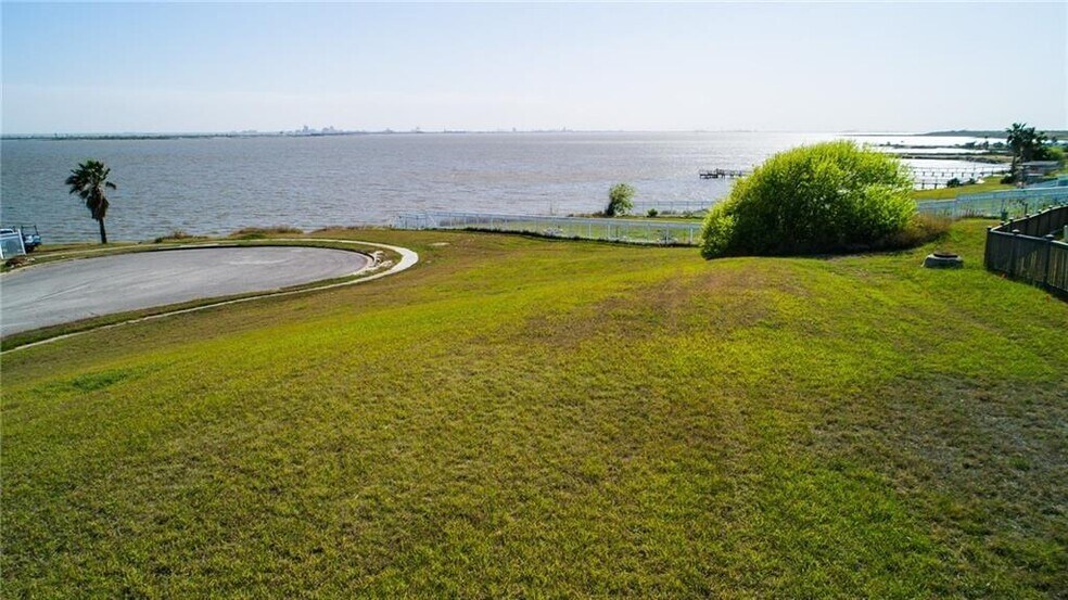 More Photos Of 863 Cliff Drive, Portland Land For Sale