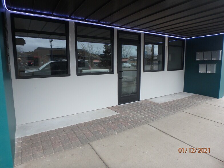 More Photos Of 85 SE 5th St, Madras Office For Lease