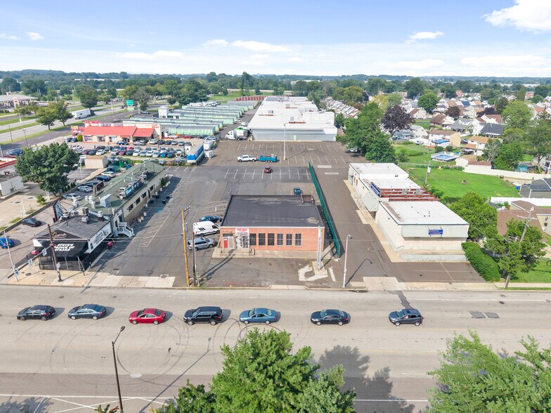 More Photos Of 2719-2745 Comly Rd, Philadelphia Office For Sale