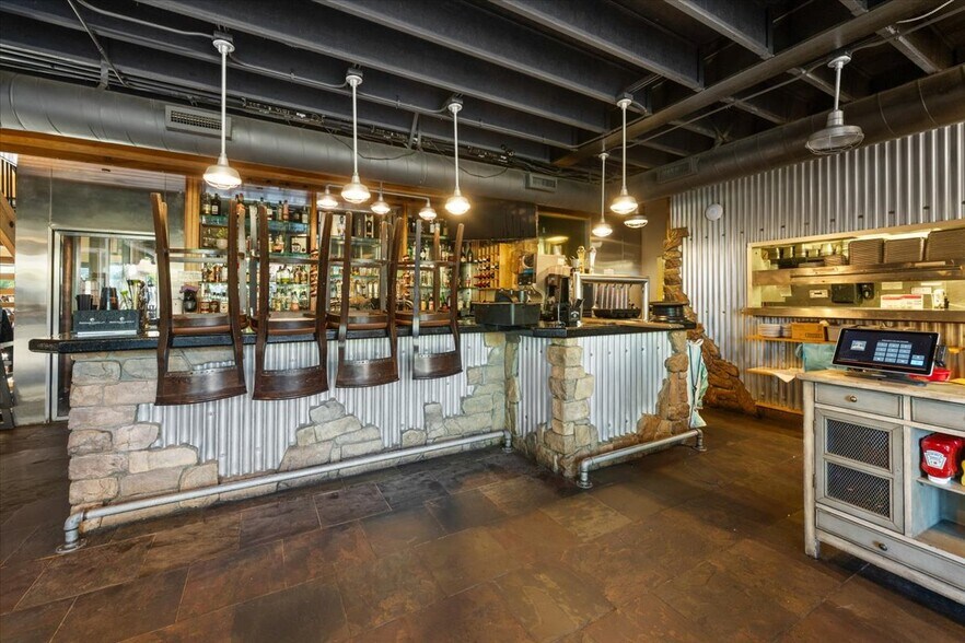 More Photos Of 40827 Stone Rd, Big Bear Lake Freestanding For Sale