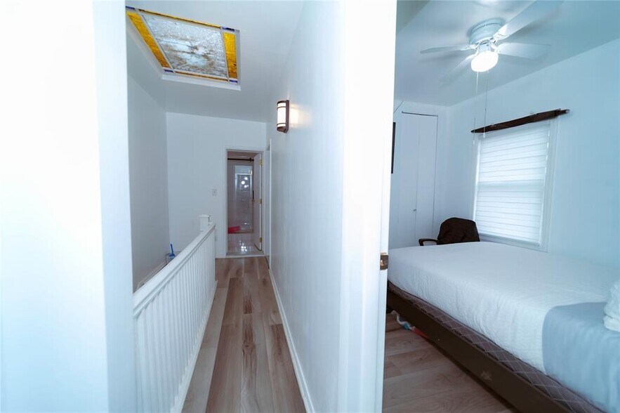 More Photos Of , Glendale Unknown For Sale