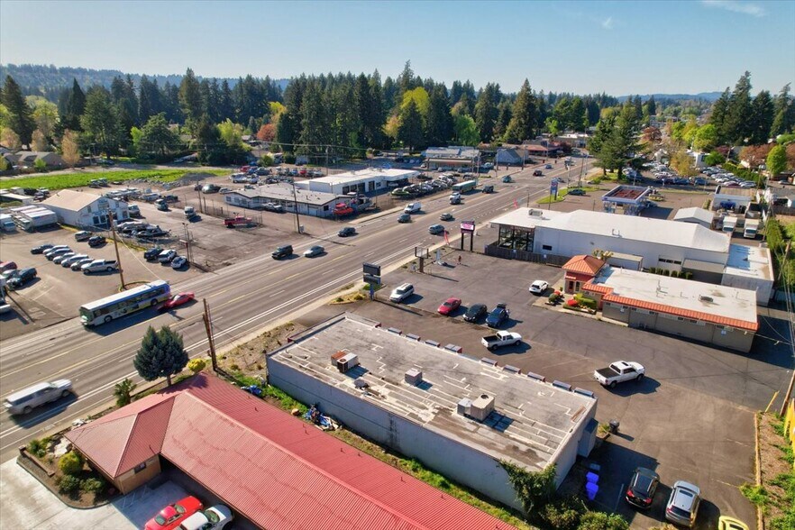 More Photos Of 19230 SE McLoughlin Blvd, Gladstone Medical For Sale