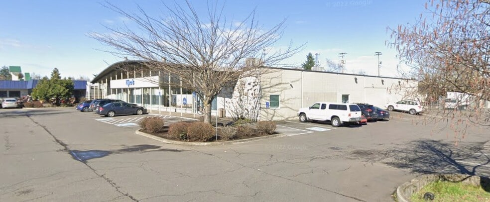 More Photos Of 10115 SE Stark St, Portland Freestanding For Sale
