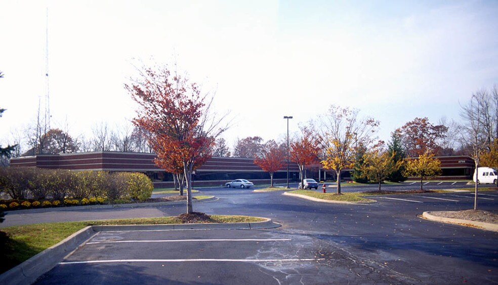 More Photos Of 41650 Gardenbrook Rd, Novi Unknown For Lease