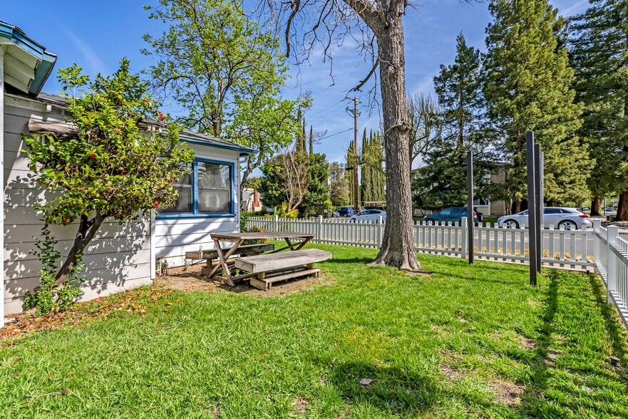 More Photos Of 2291 Pacheco St, Concord Medical For Lease