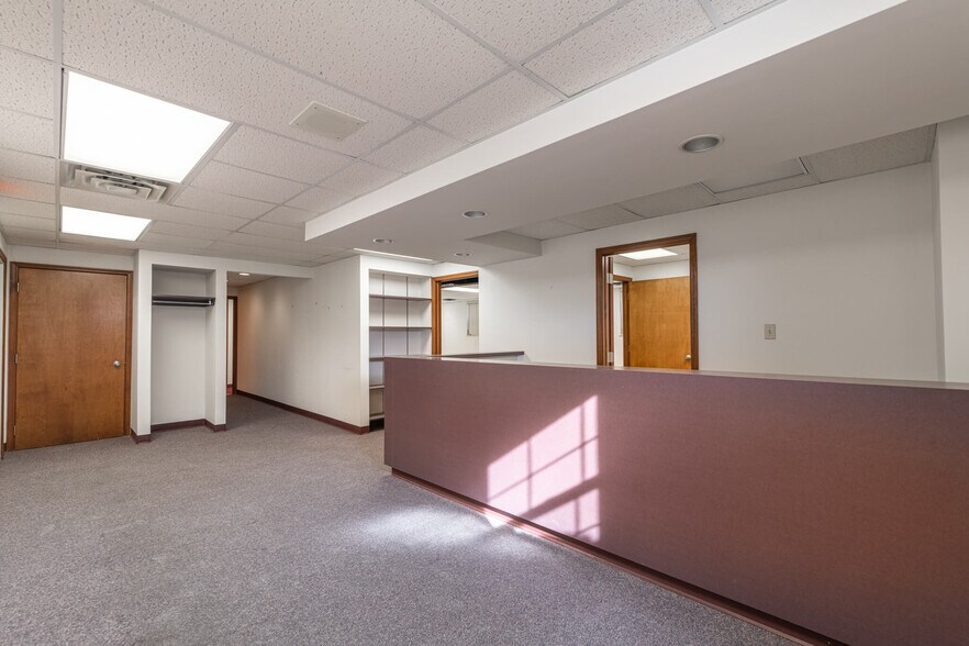 More Photos Of 1130 Vester Ave, Springfield Medical For Lease