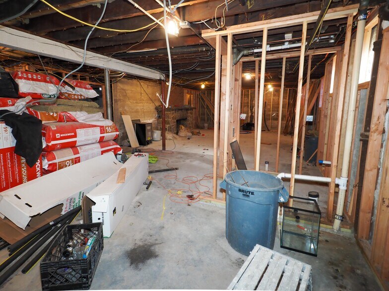 More Photos Of 78 Hart Blvd, Staten Island Rehabilitation Center For Lease