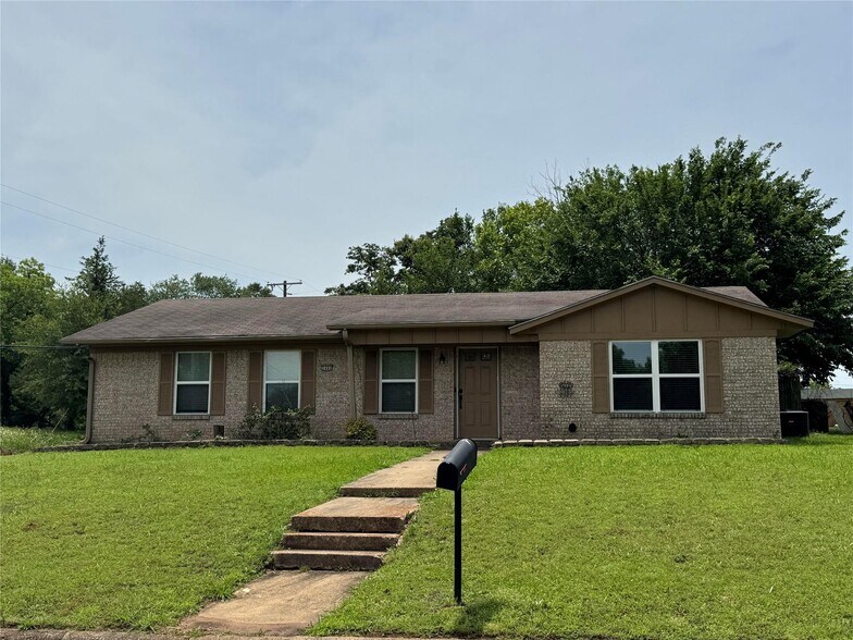 More Photos Of 4515 SE Loop 286, Paris Apartments For Sale