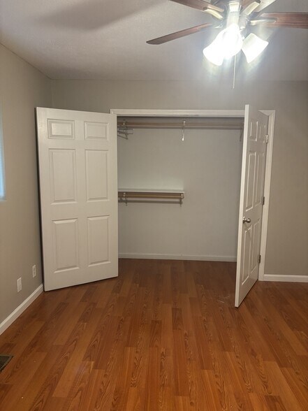 More Photos Of 944-944 Chadwick Dr, Kingsport Apartments For Sale
