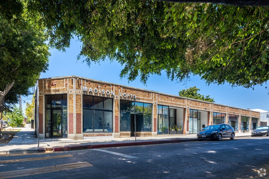 More Photos Of 1005 N Madison Ave, Los Angeles Storefront Retail Office For Lease