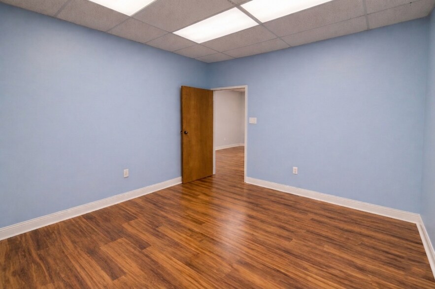 More Photos Of 31-33 Murray Guard Dr, Jackson Office For Lease