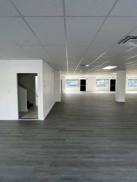 More Photos Of 1241 College Park Dr, Dover Loft Creative Space For Lease