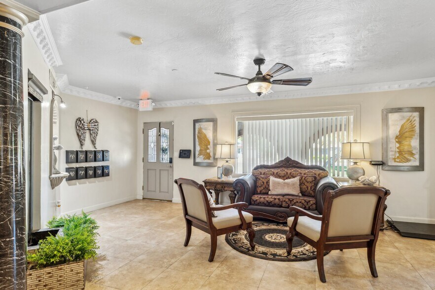 More Photos Of 3827 E Oak St, Phoenix Assisted Living For Sale