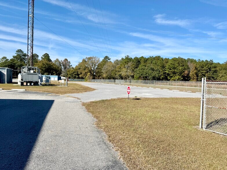 More Photos Of 468 Nelson Ferry Rd, Moncks Corner Land For Lease