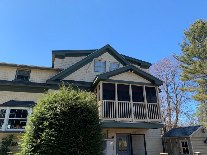 More Photos Of 15 Locke St, Kennebunkport Hospitality For Sale