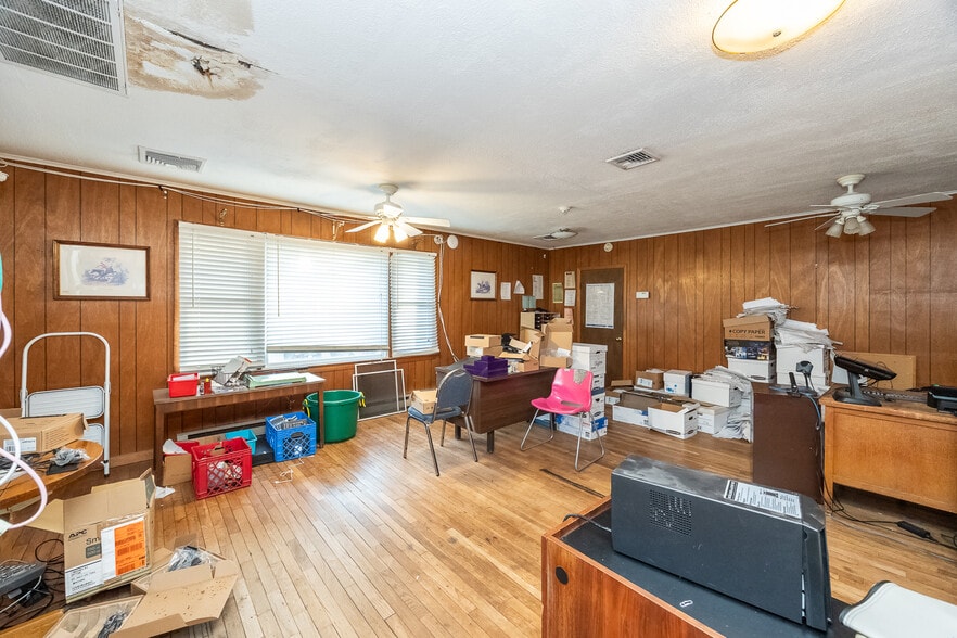 More Photos Of 1340 Pottstown Pike, West Chester General Retail For Sale