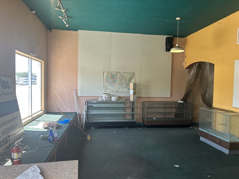 More Photos Of 1318 Federal Hwy, Hollywood Storefront For Lease