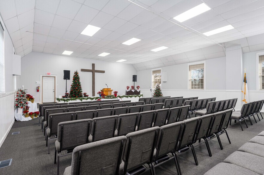 More Photos Of 1025 Maple St, Kingsport Religious Facility For Sale